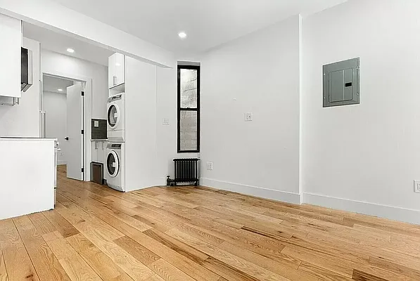 Rented by REAL New York | media 7