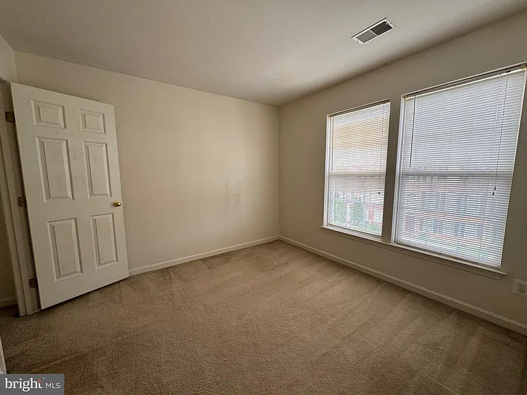 16410 Steerage Cir — Photo 13