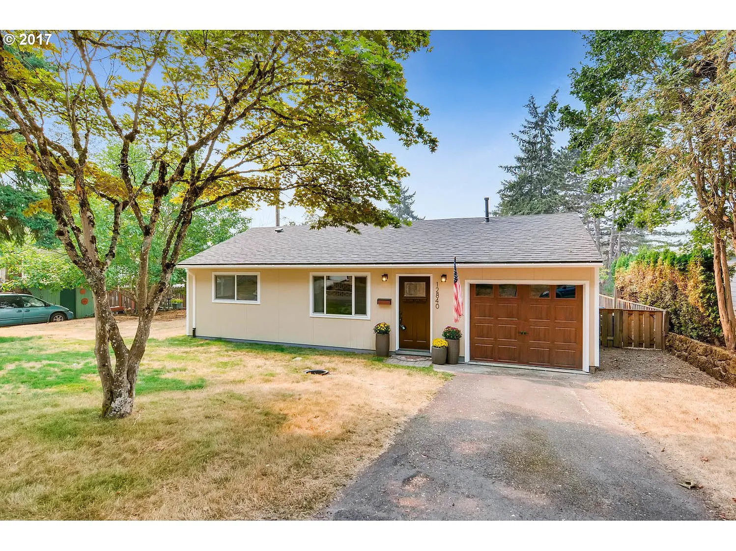 12840 SW Douglas St photo 1