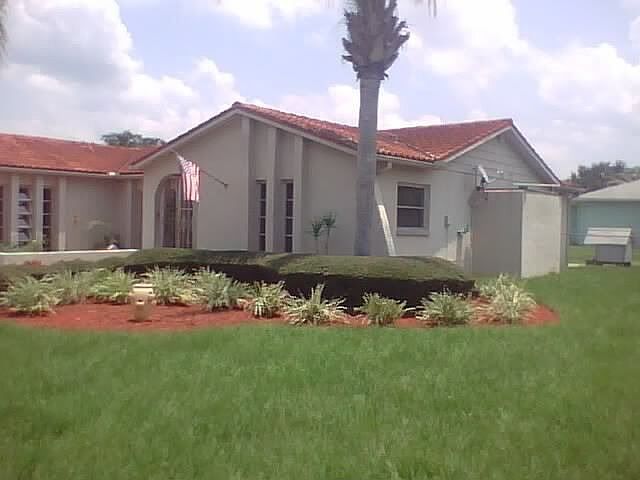 Right side front yard