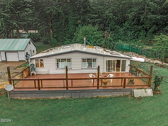 5th image of 959 Siletz Hwy