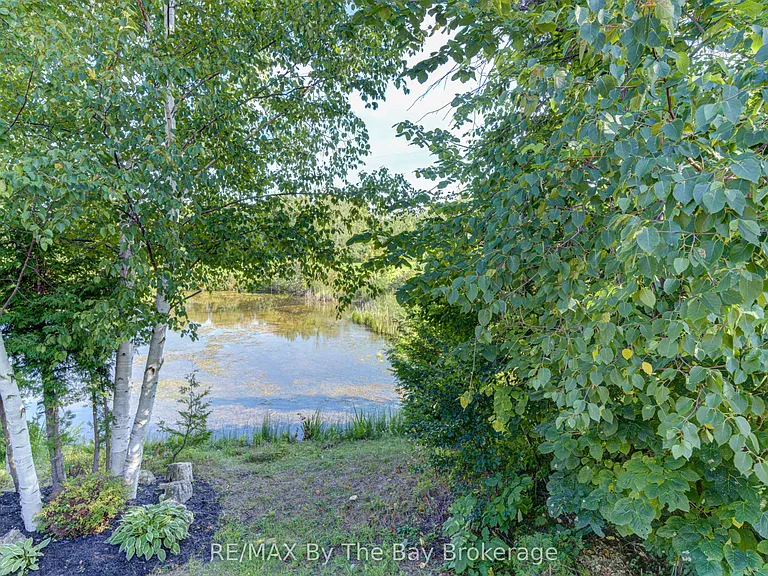 32 Green Briar Dr — Photo 24
