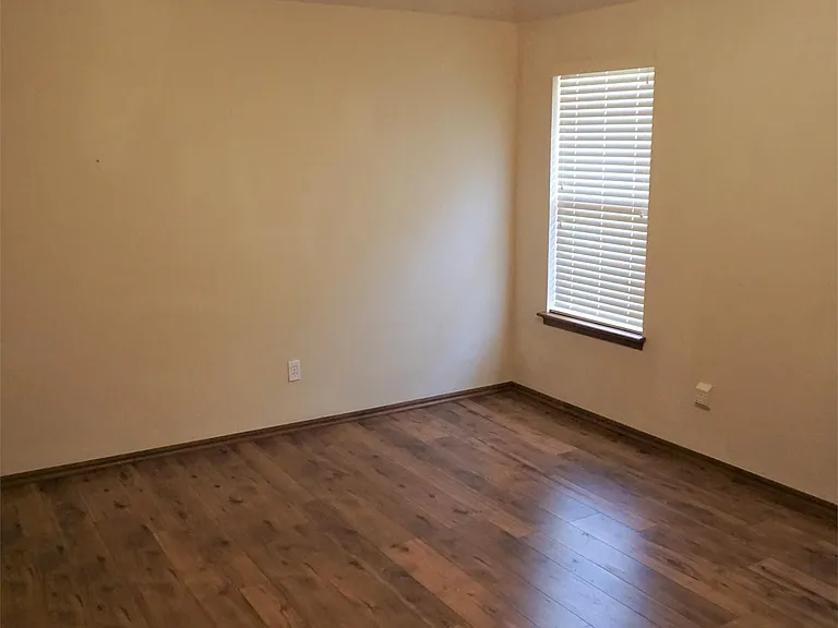 9601 Crooked Creek Ln — Photo 9