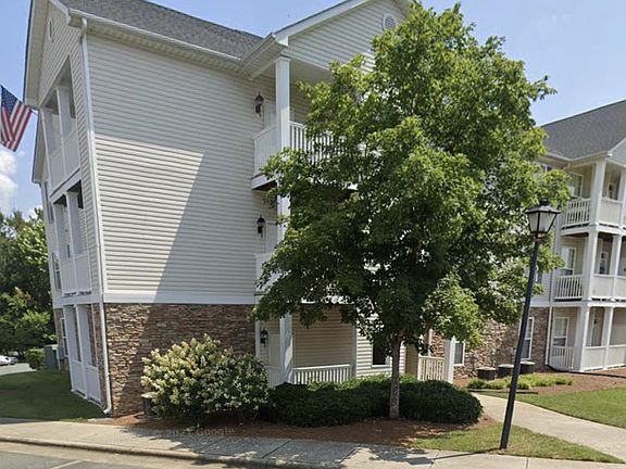 3rd image of 3009 Winston Dr APT 84