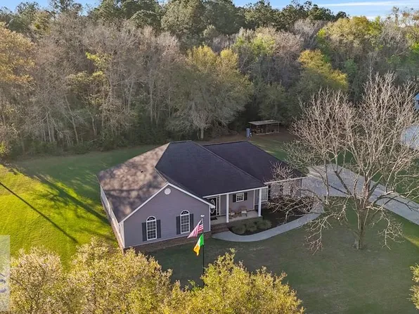 21 Bailey Dr, Jesup, GA 31545