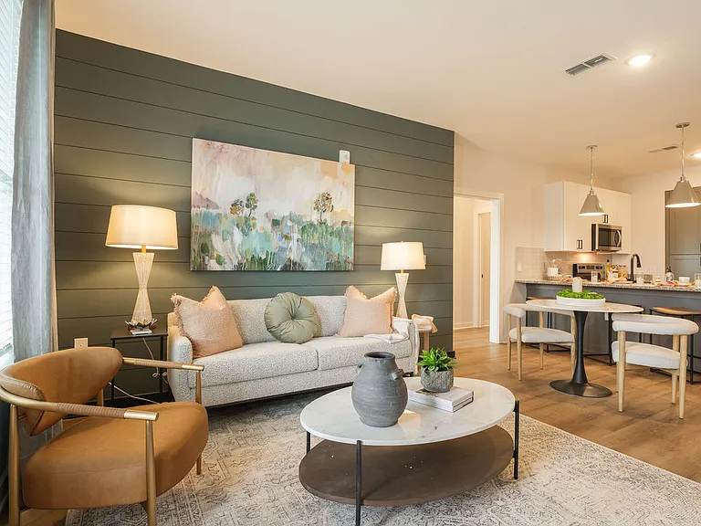 Miro Luxury Apartments — Photo 8