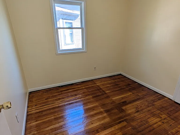 54 Humber Ave #1 — Photo 5