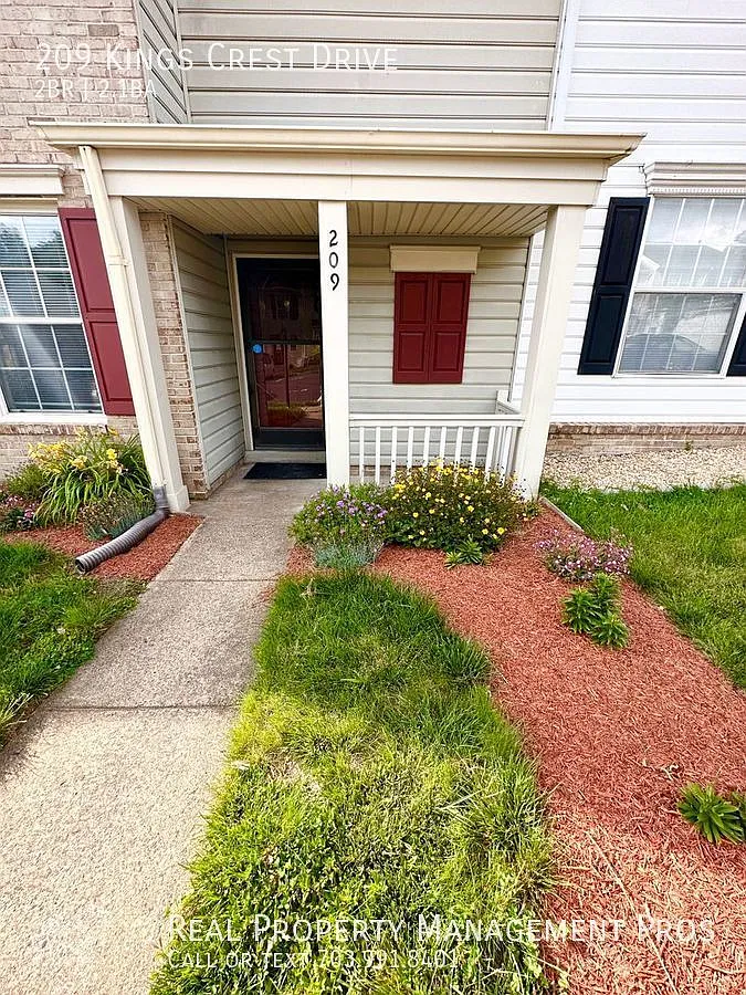 Bright & Spacious 2BR/2.5BA Stafford Townhome Near Quantico & I-95 — Photo 2