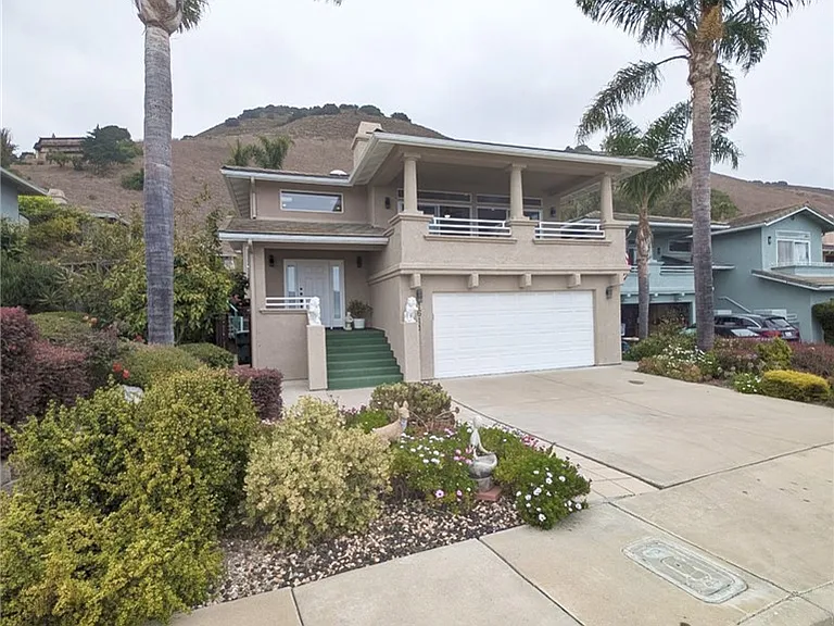 1611 Costa Del Sol — Photo 1