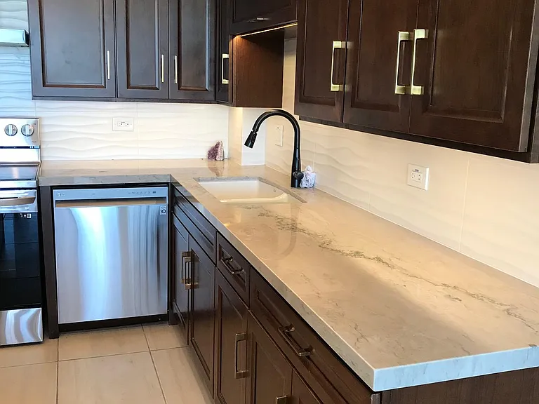 4945 Cass St #1101 — Photo 8