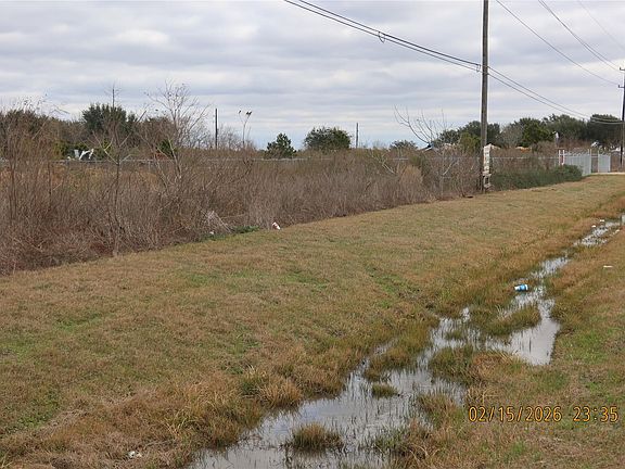 5th image of 32388 Fm 529 Rd