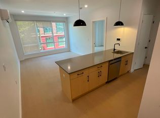 74 Webster St #2F, Newark, NJ 07104