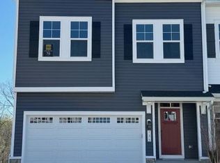135 Lake Flower Dr, Lake Frederick, VA 22630