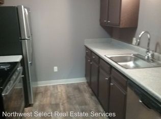 807 N 40th St APT 103, Seattle, WA 98103