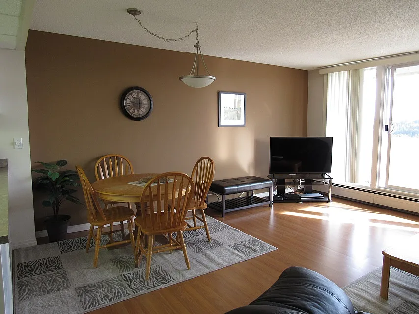 1 bed, 630 sqft, $2,295 — Photo 4