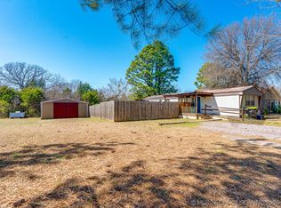 823 Wolfe Ln, Ada, OK 74820