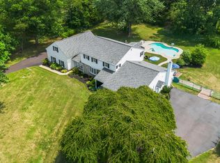 2028 Legat Ln, Harleysville, PA 19438