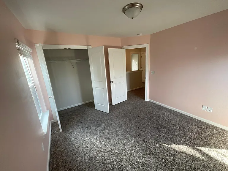 1911 Butternut Dr — Photo 13
