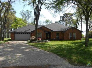 17534 Old River Rd, Flint, TX 75762