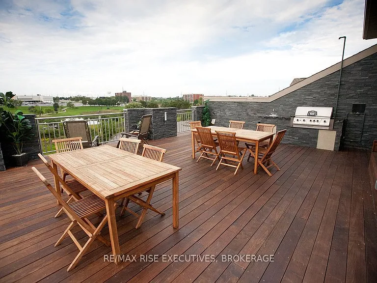 810 Blackburn Mews #314 — Photo 12