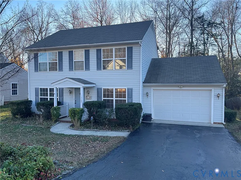7806 Fern Hollow Dr — Photo 1