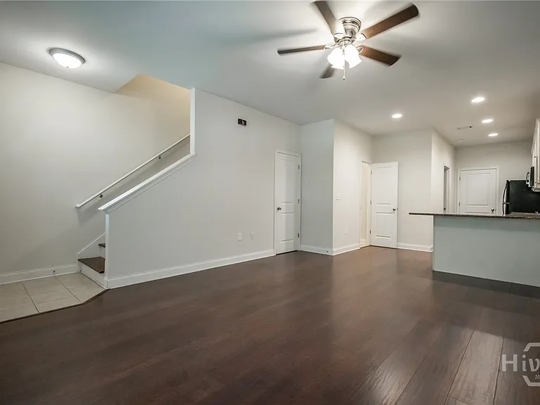 1131 Binghampton Cir — Photo 4