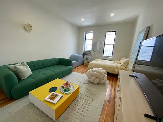 Rented by Compass | media 5