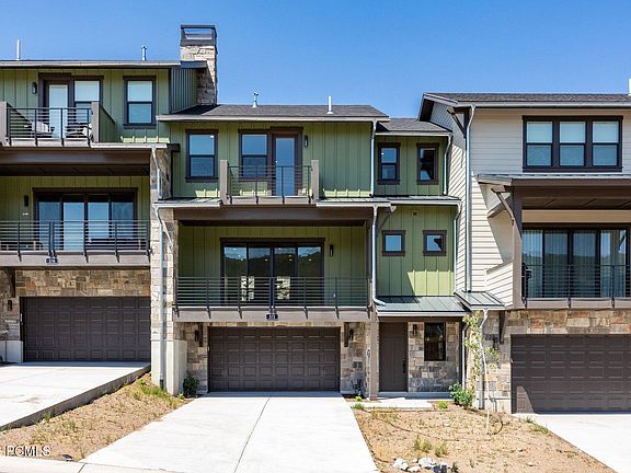 2nd image of 372 W Ascent Dr