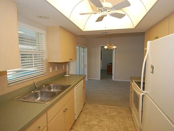 4th image of 18827 Ayrshire Cir