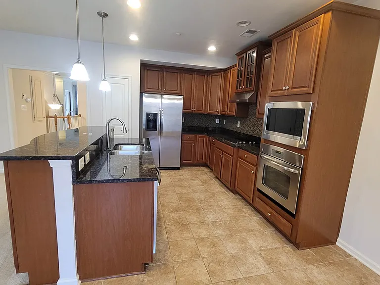 434 Parkview Ave #434 — Photo 10