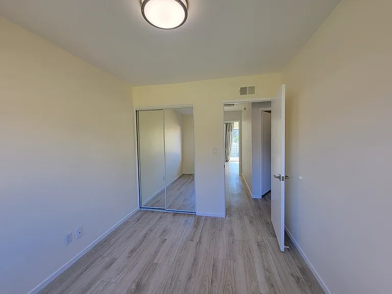 3724 Portofino Way — Photo 31
