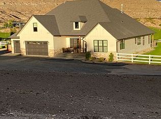 377 Selah Ridge Dr, Selah, WA 98942