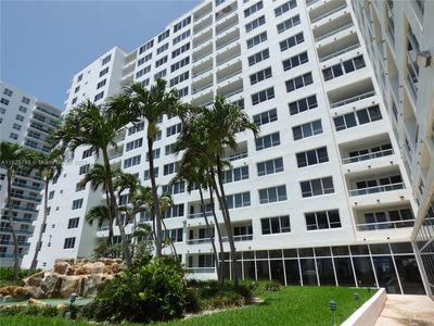 5005 Collins Ave APT 202, Miami Beach, FL, 33140