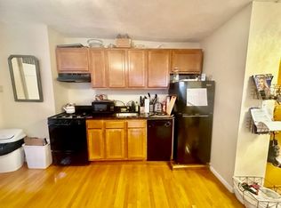 145 Endicott St APT 8, Boston, MA 02113