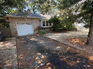 297 Cambourne Dr, Toms River, NJ 08753