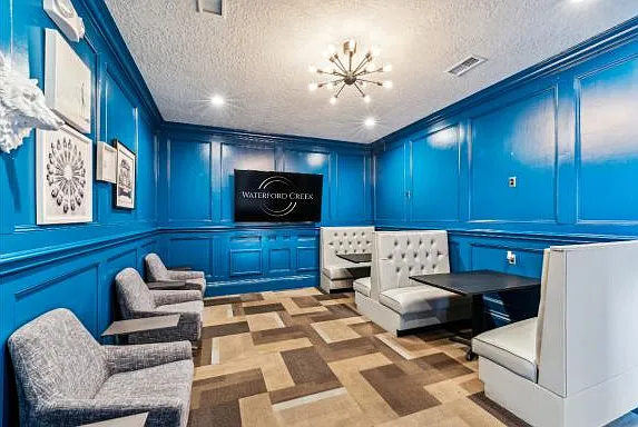 Waterford Creek Apartments — Photo 36