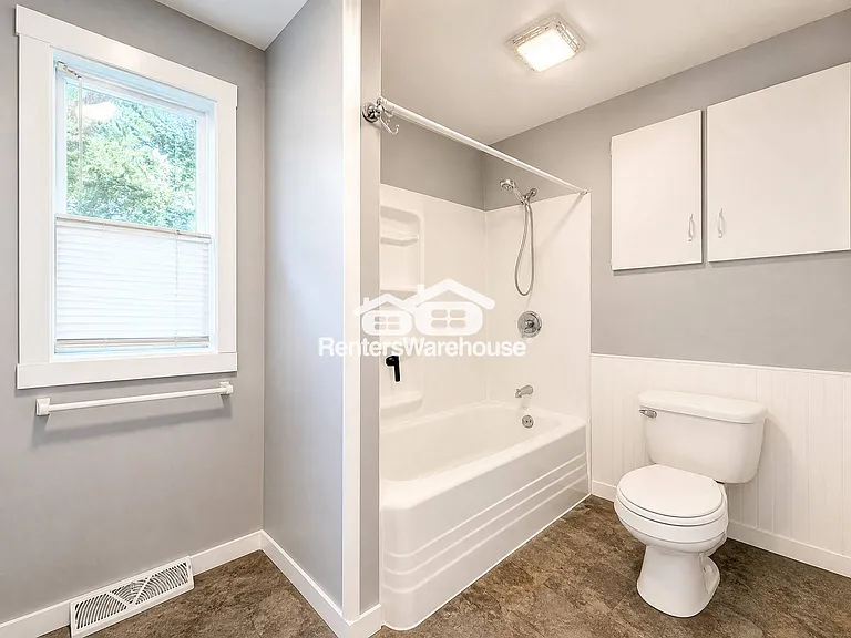 745 21st St — Photo 19