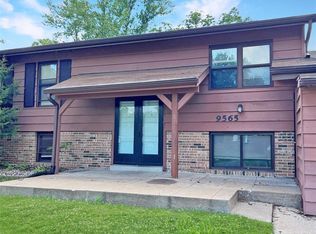9565 Winkler Dr, Saint Louis, MO 63136
