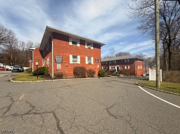 45 Wilfred St, West Orange Twp., NJ 07052