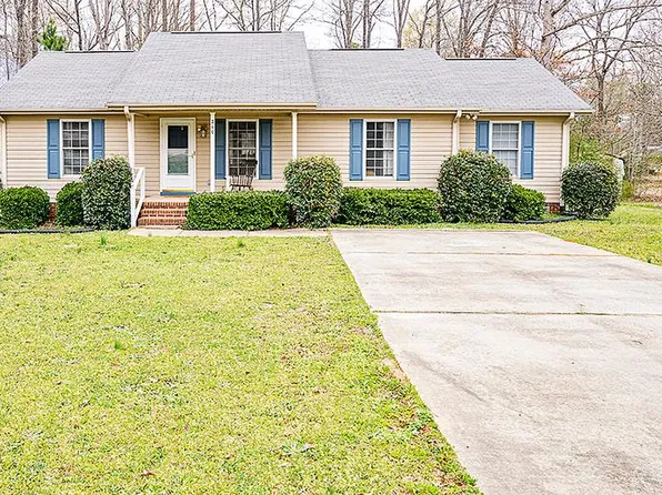 216 Frances St, Greenwood, SC 29646