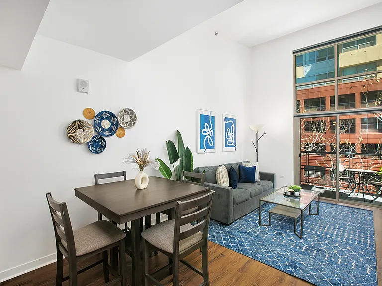 425 W Beech St #526 — Photo 7