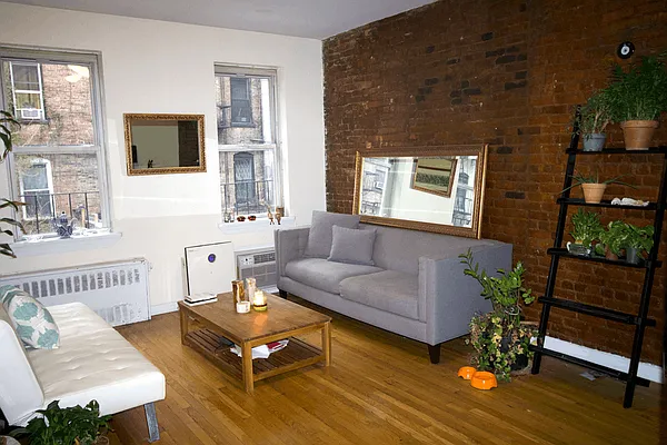 Rented by Triplemint | media 19