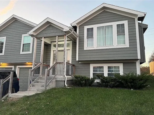 12629 Fountain Lake Cir, Grandview, MO 64030