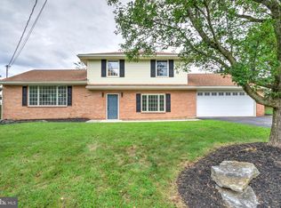 933 Byron Rd, Hummelstown, PA 17036
