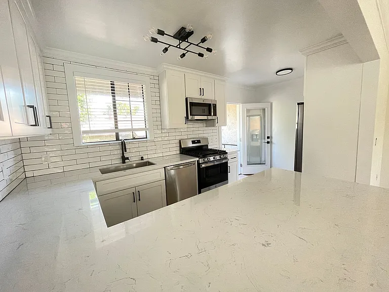 3632 S. Centinela Avenue — Photo 3
