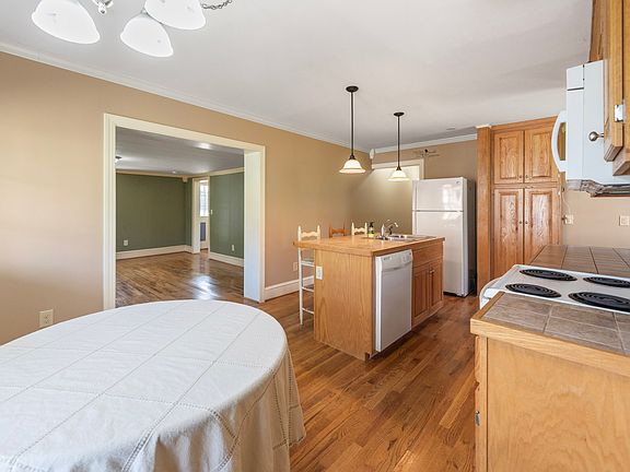 4th image of 143 Bertie Ln