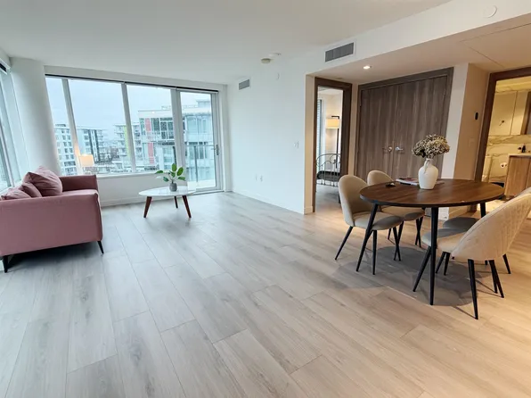 8608 Hazelbridge Way #1385, Richmond, BC V6X 2C1