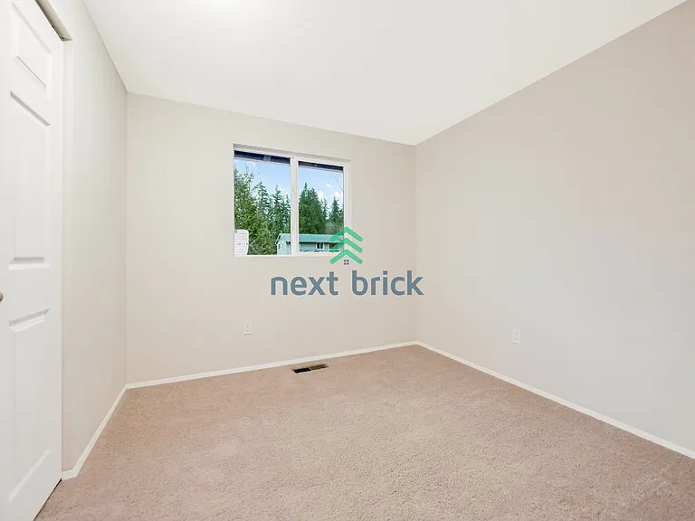 15320 NE 62nd Ct — Photo 8