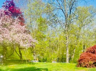 4 Waldron Terrace, Sloatsburg, NY