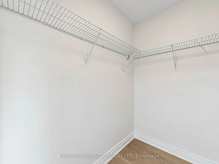 14 Greenwood Dr — Photo 34